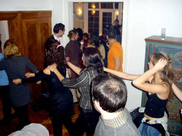 PARTY_06W